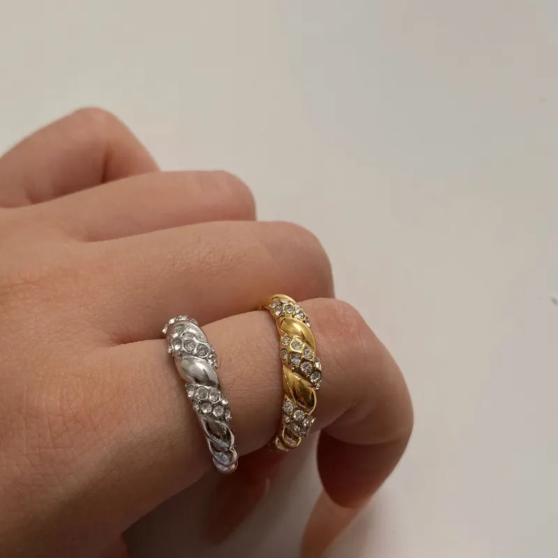 Twisted Glam Ring